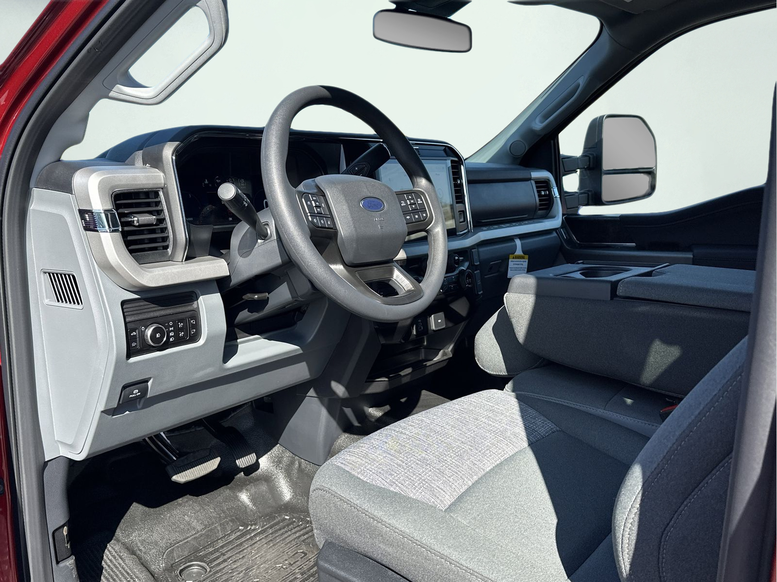 2026 Ford F-350 Super Duty XLT - Photo 8