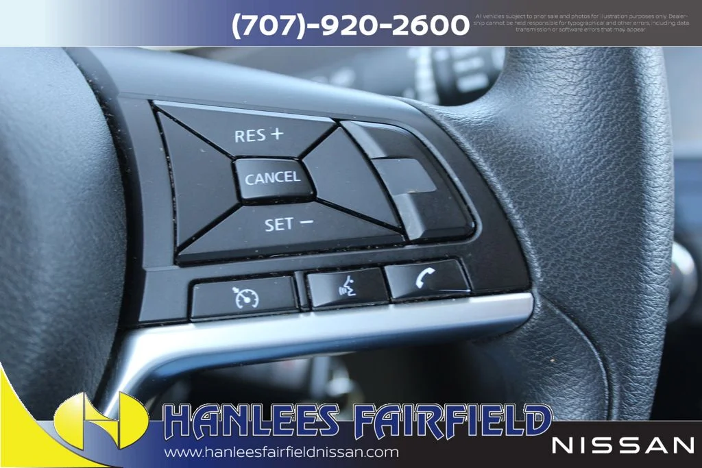 Used 2020 Silver Nissan S image 25