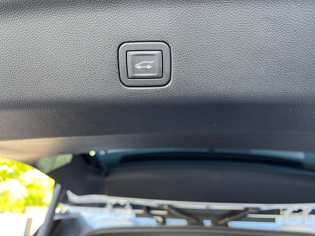 2026 Chevrolet Suburban High Country - Photo 35