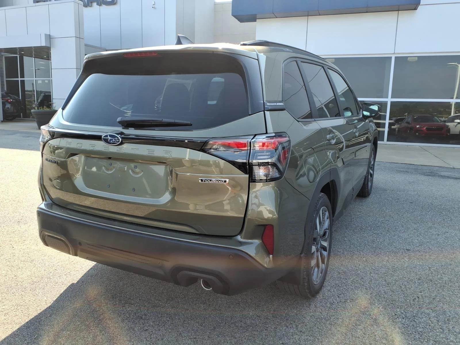 New 2026 AUTUMN GREEN METALLIC Subaru Touring image 4