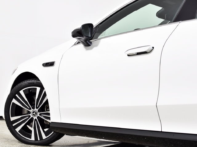 New 2027 Polar White Mercedes-Benz CLA 250+ image 57