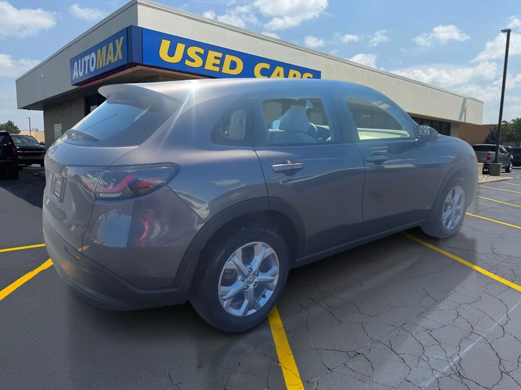 Used 2024 Modern Steel Metallic Honda LX image 5