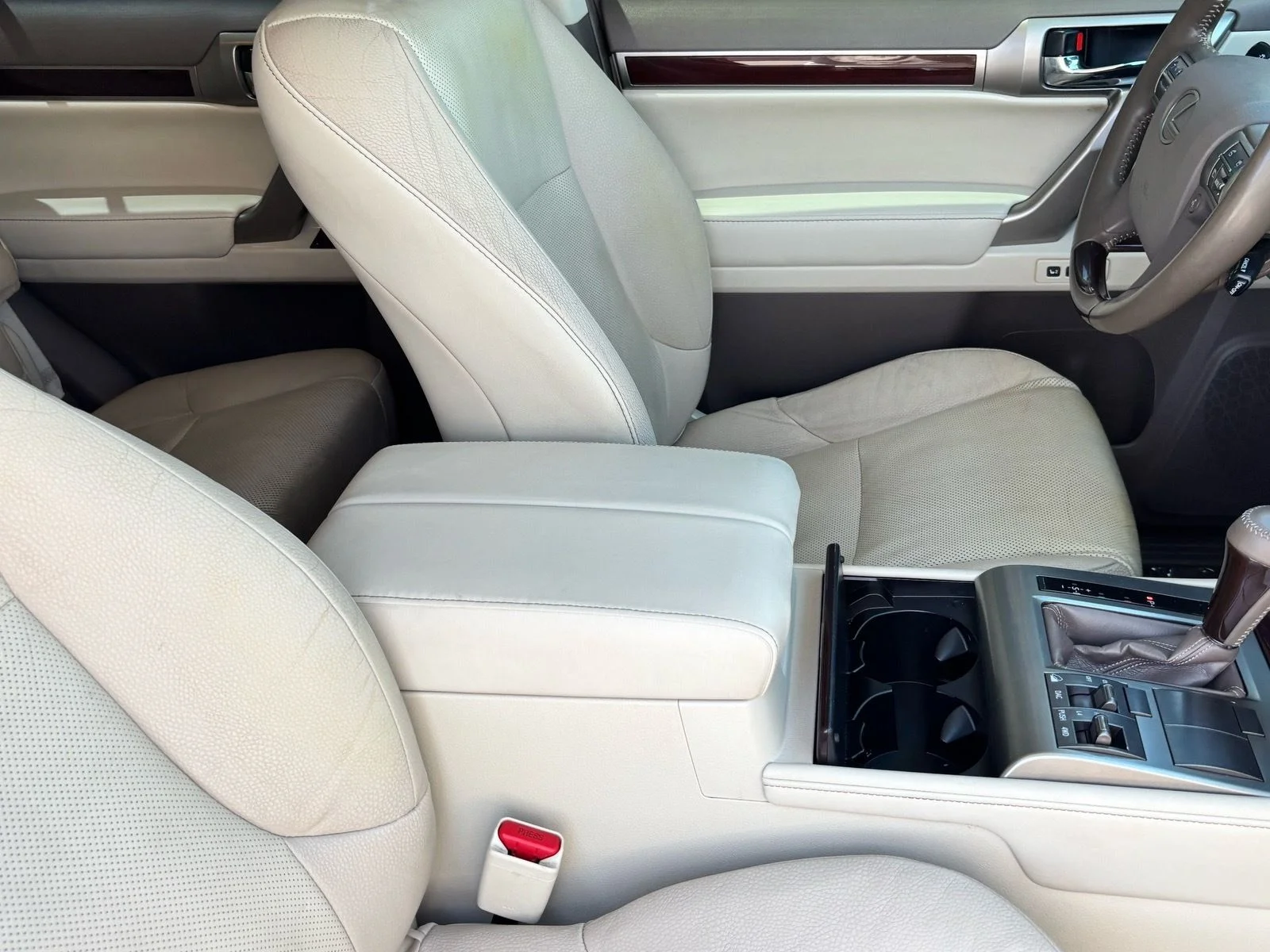Used 2019 Starfire Pearl Lexus 460 image 9