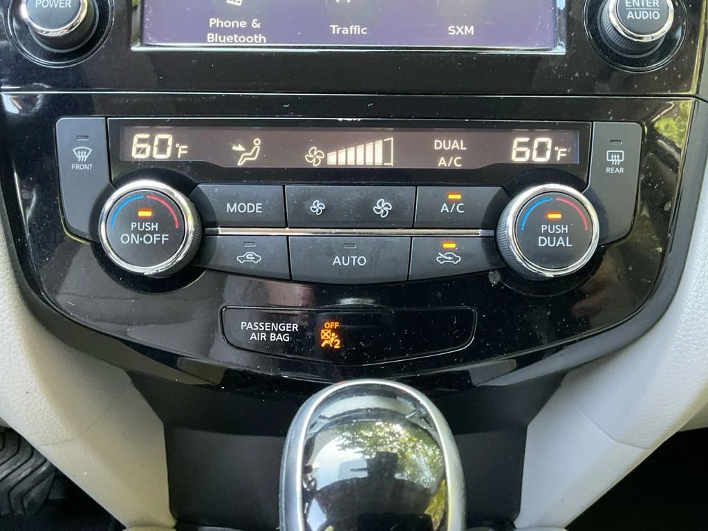 Used 2017 White Nissan SL image 25