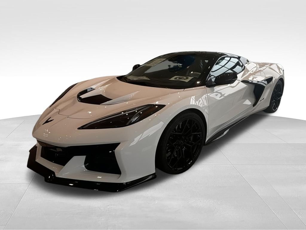 Used 2025 White Chevrolet ZR1 image 4