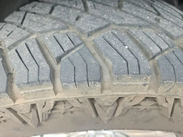 Used 2019 Gray Ford XL image 28