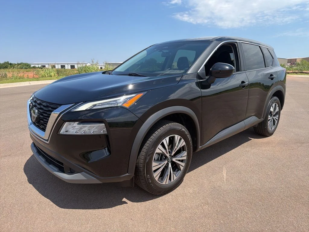 2023 Nissan Rogue SV FWD's photo