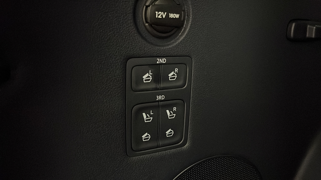 Used 2025 Hyper White Hyundai Calligraphy image 31