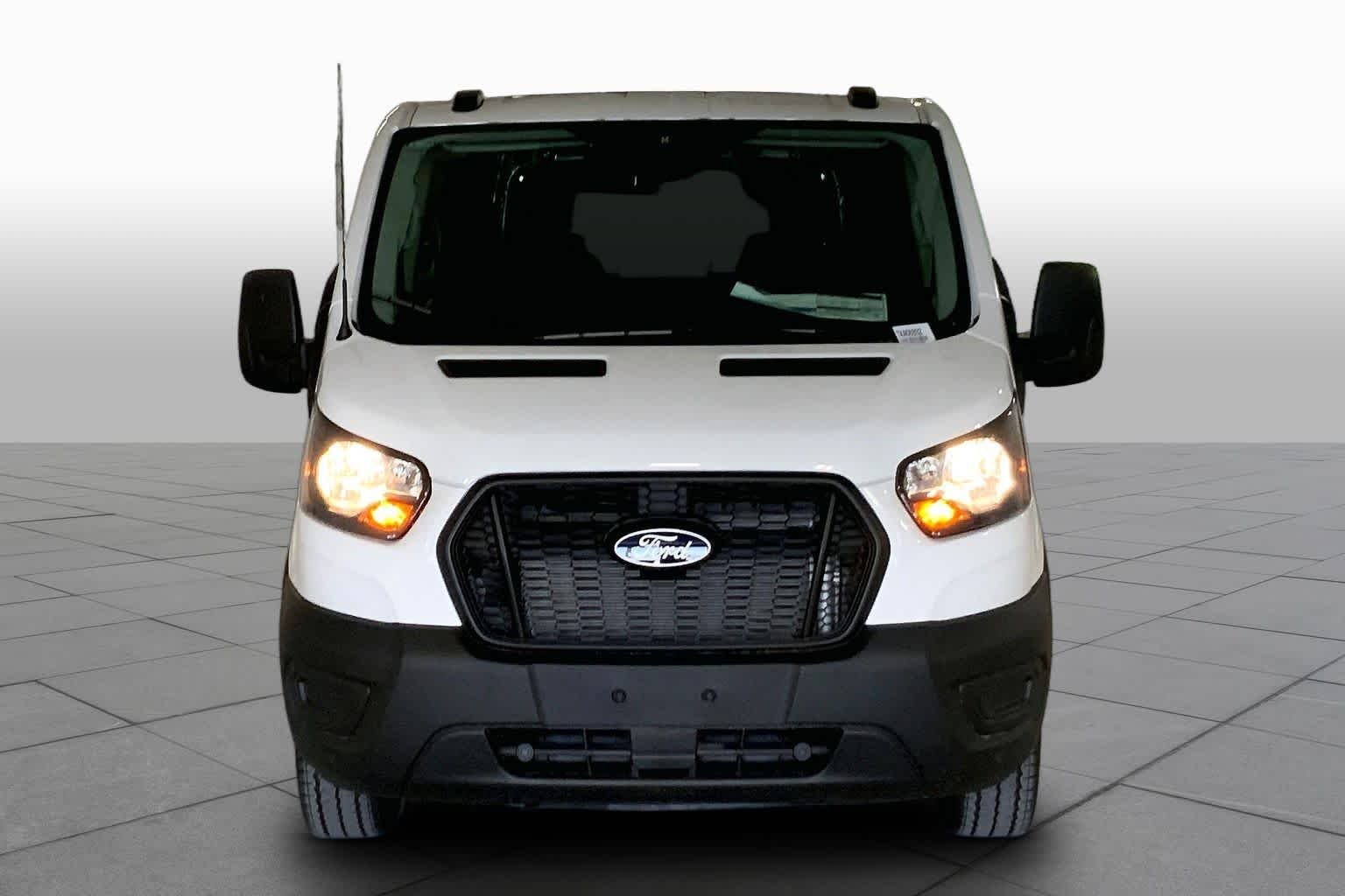 New 2026 Oxford White Ford Cargo Van image 3