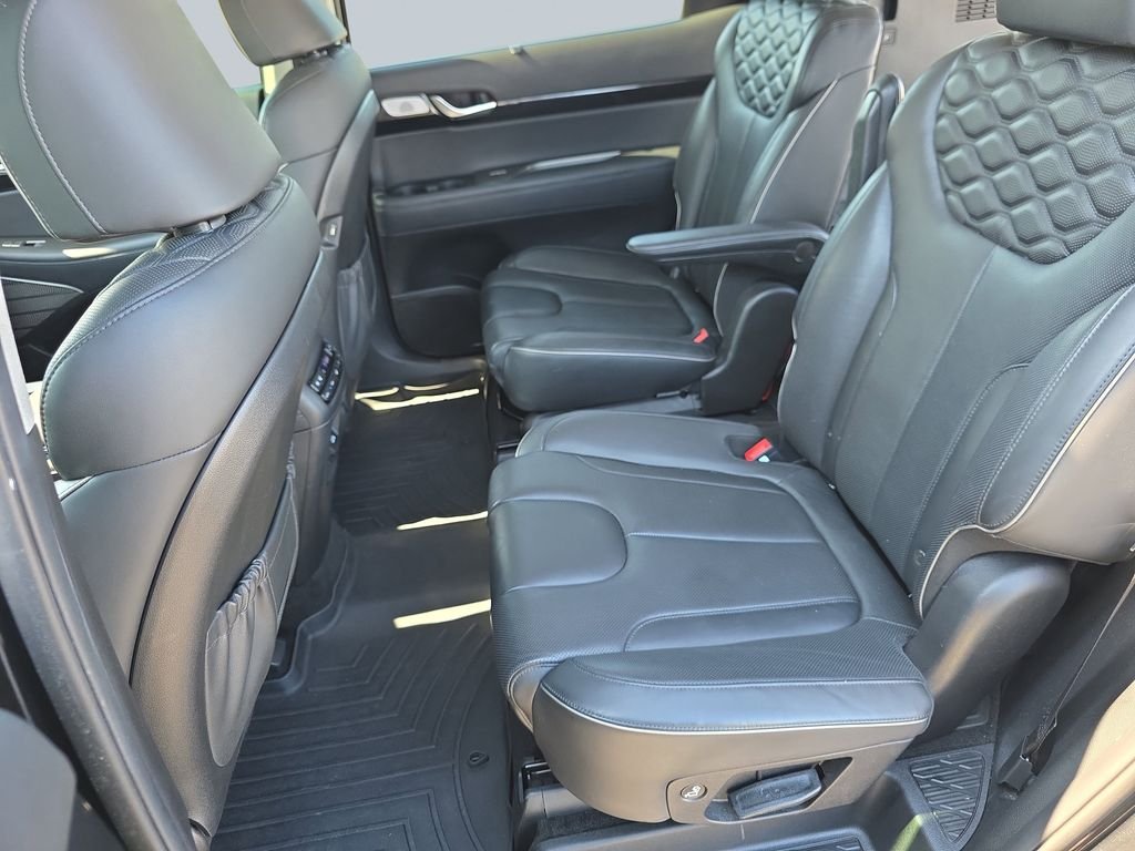 Used 2021 Becketts Black Hyundai Limited image 32