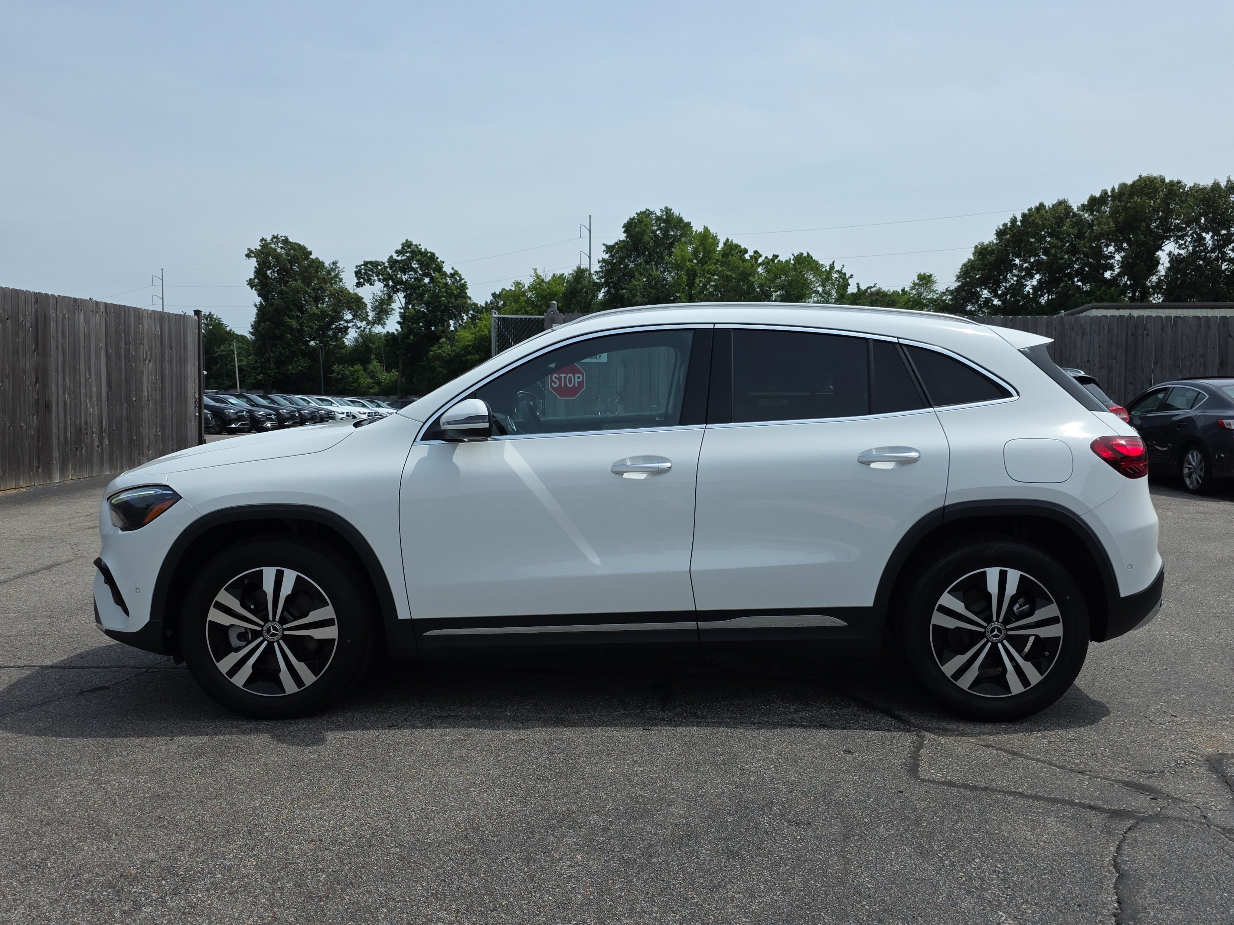 New 2026 Polar White Mercedes-Benz GLA 250 image 29