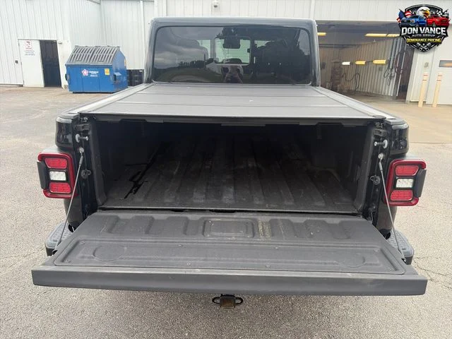Used 2021 Black Jeep Overland image 21