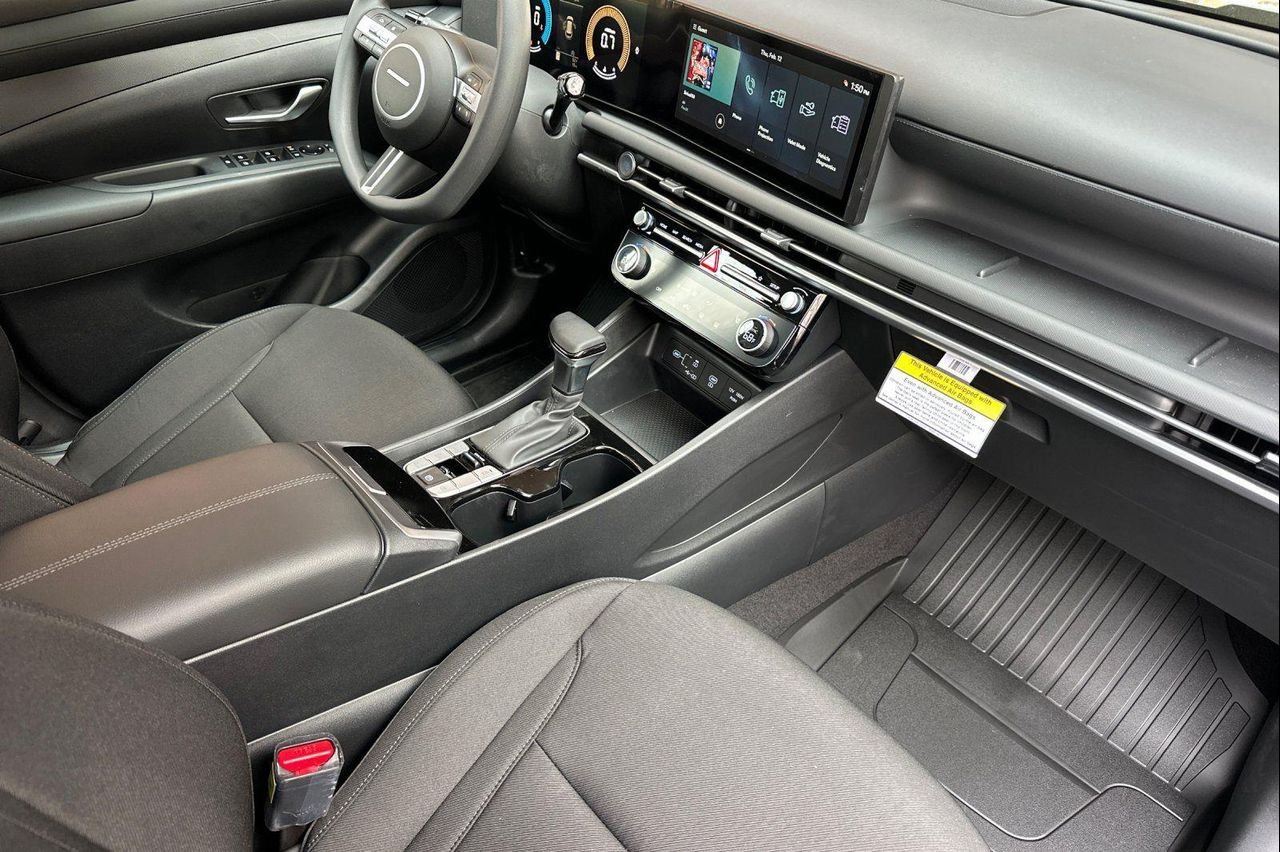 New 2026 Green Hyundai SEL AWD image 19