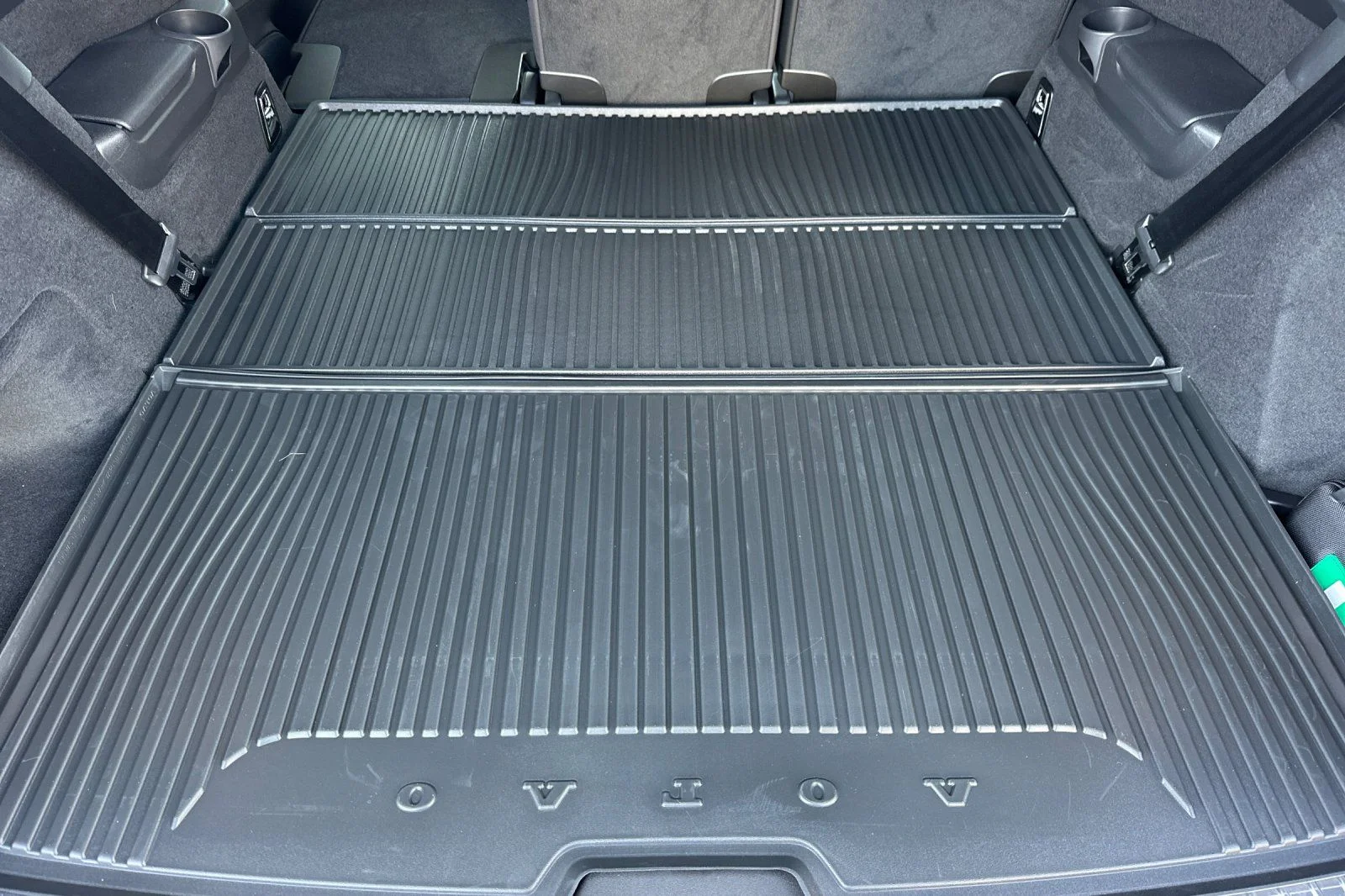 2026 Volvo XC90 Ultra - Photo 14