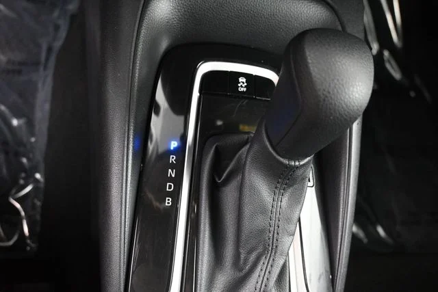 2025 Toyota Corolla LE - Photo 28
