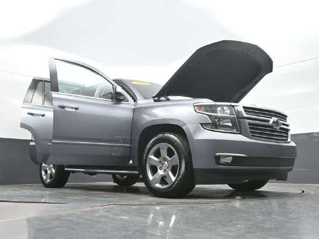 Used 2018 Gray Chevrolet Premier image 32