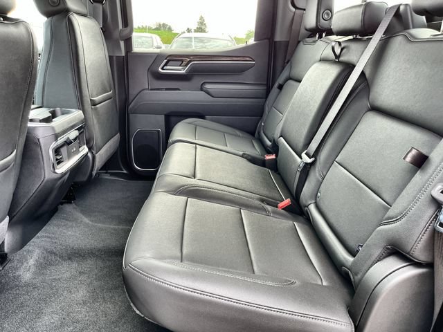 New 2026 Sterling Metallic GMC Elevation image 25