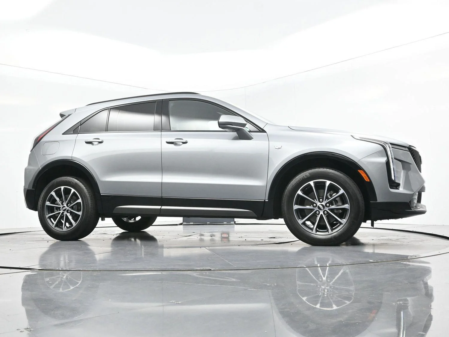 Used 2024 Argent Silver Metallic Cadillac Sport image 41