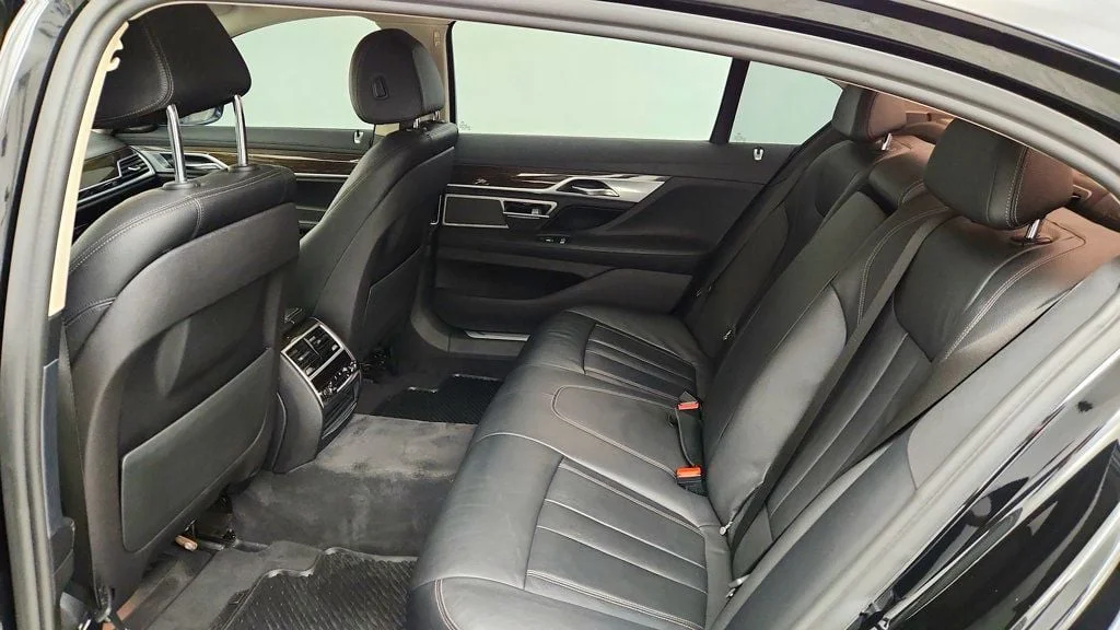 Used 2018 Black Sapphire Metallic BMW 740i xDrive image 22