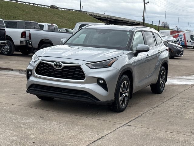 2024 Toyota Highlander XLE - Photo 9