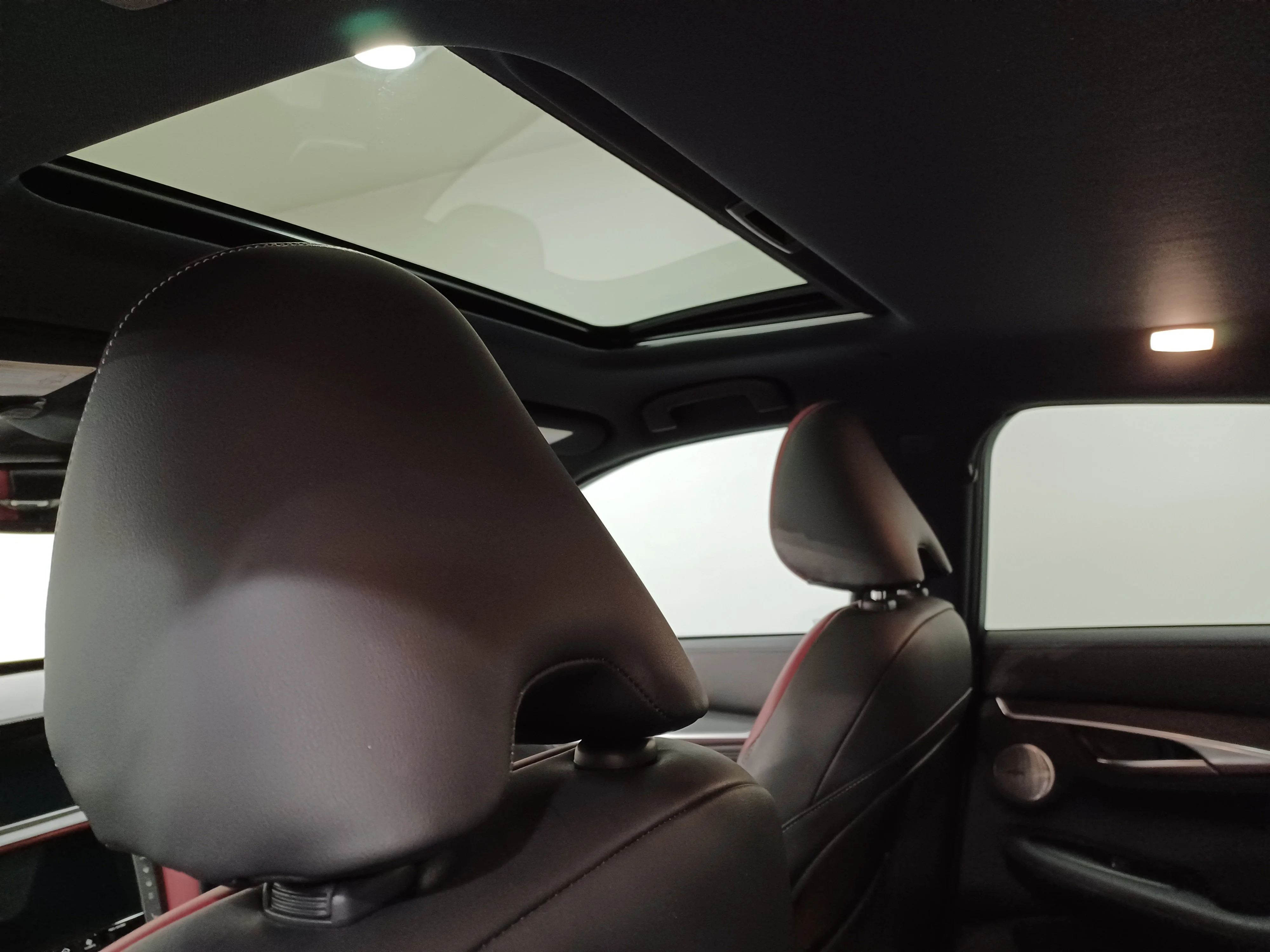 Certified Used 2022 Majestic White Pearl INFINITI Sensory AWD*Adapt Cruise | Remote Start | Nav | 360 Cam | Cooled Red Leather | Sunroof | Htd Wheel image 13