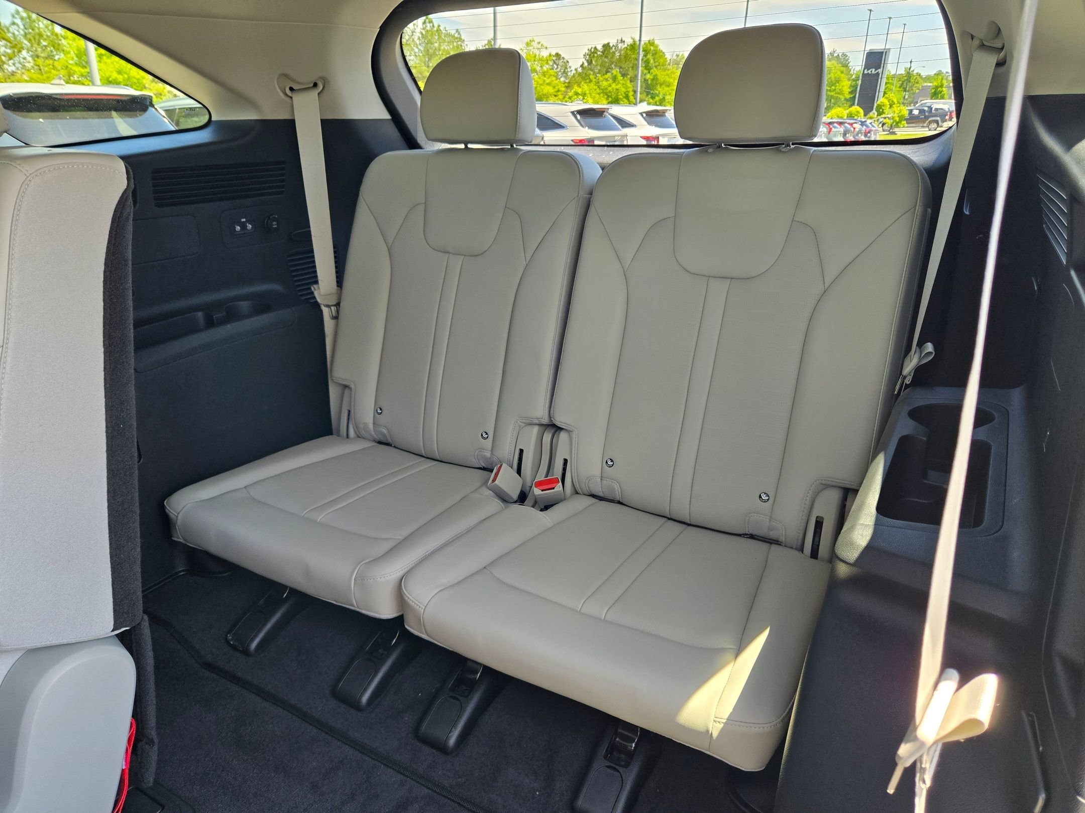 Used 2025 Midnight Lake Blue Kia S image 33