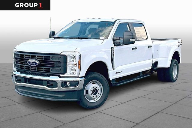 2026 Ford Super Duty F-350 DRW Pickup XL