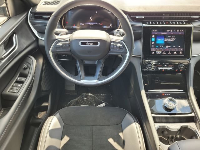 New 2025 Bright White Clear-Coat Exterior Paint Jeep Altitude image 14