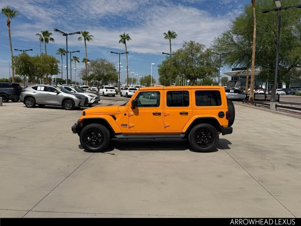 Used 2021  Jeep Unlimited Sahara Altitude image 3