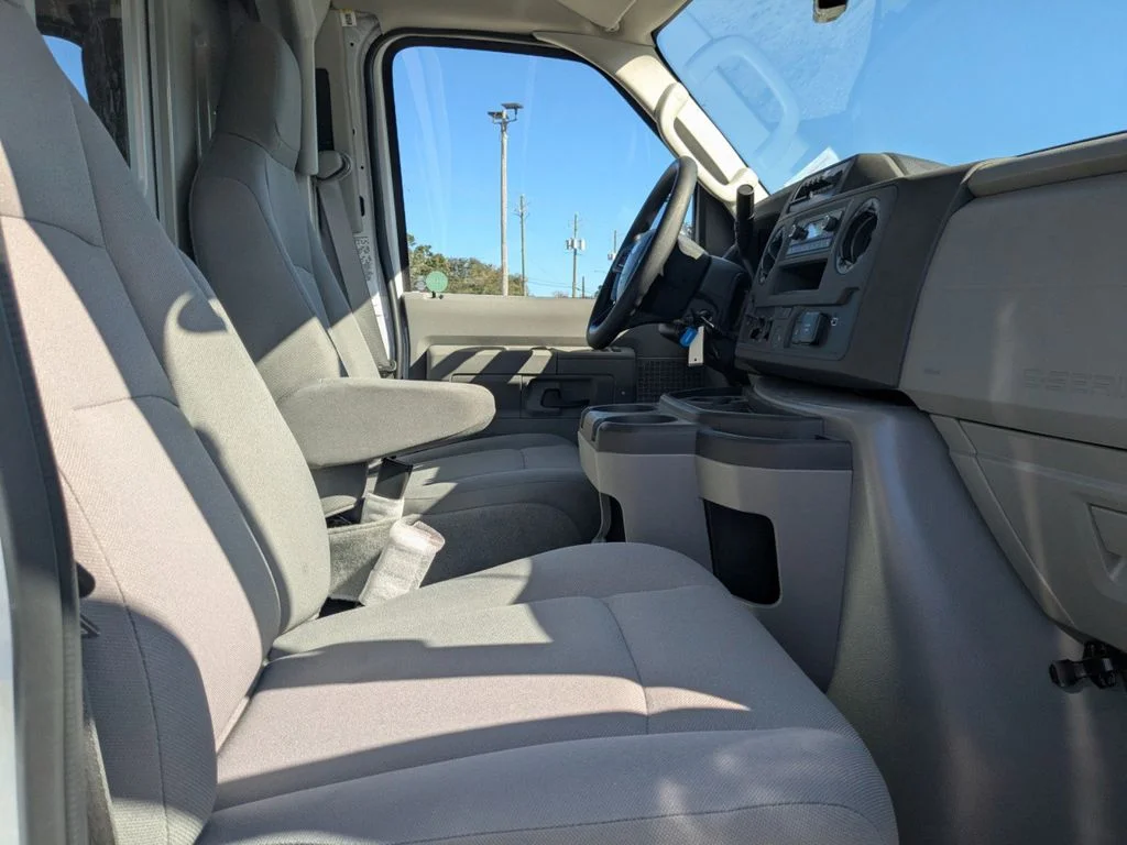 2026 Ford E-Series Cutaway Base - Photo 14