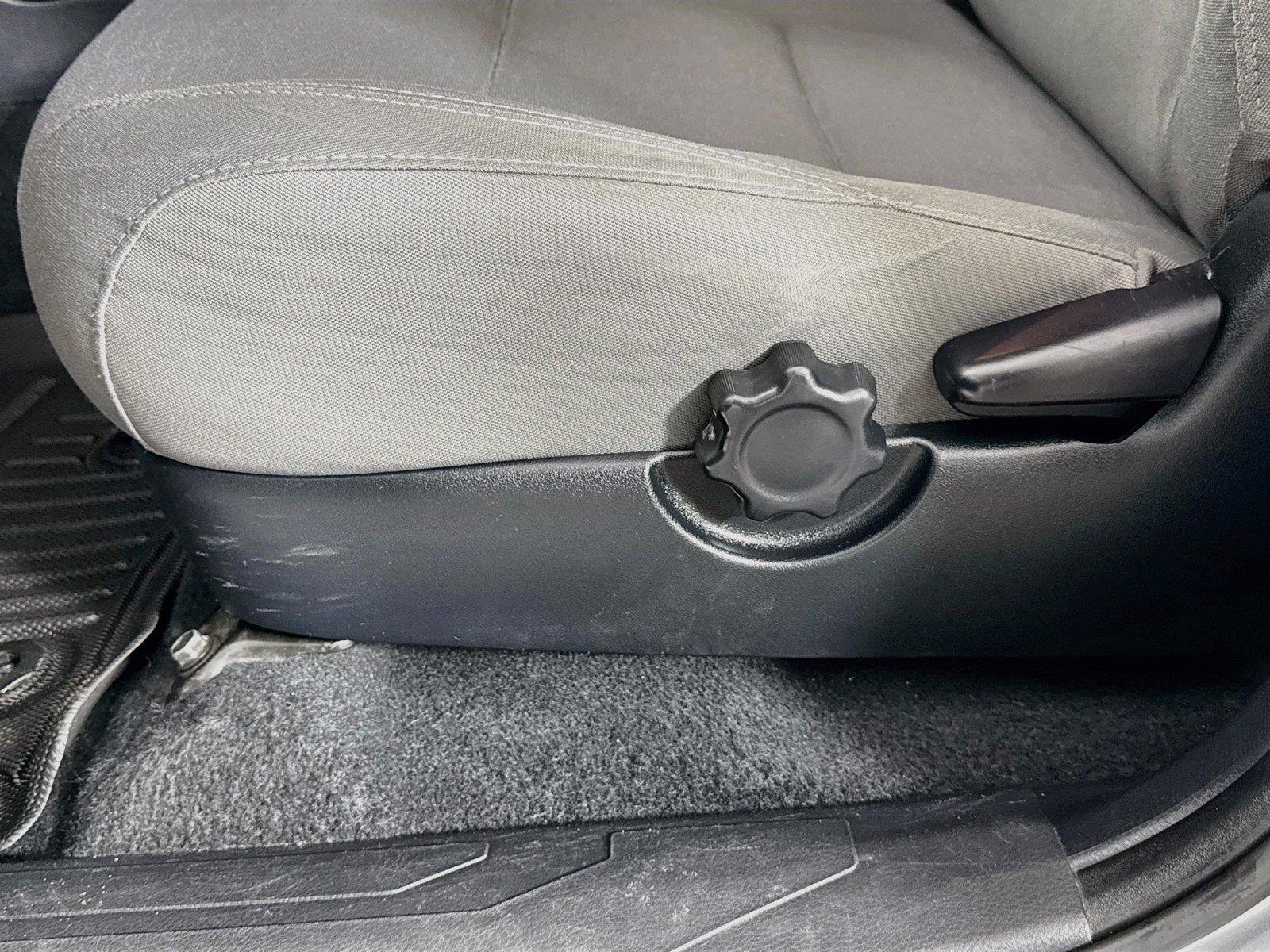Used 2019 Cement Toyota SR5 image 27