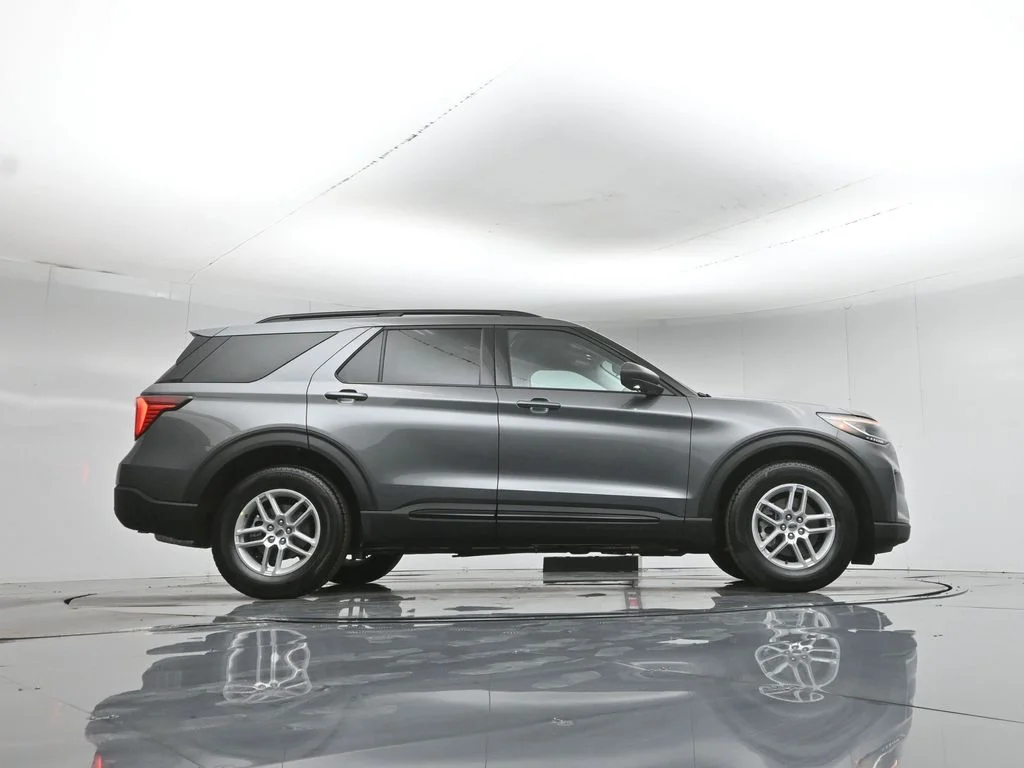 New 2026 Gray Ford Active image 47