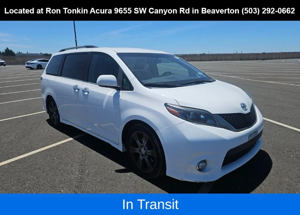 Used 2015 Super White Toyota SE image 1