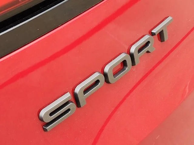 Used 2025 Red Land Rover S image 12