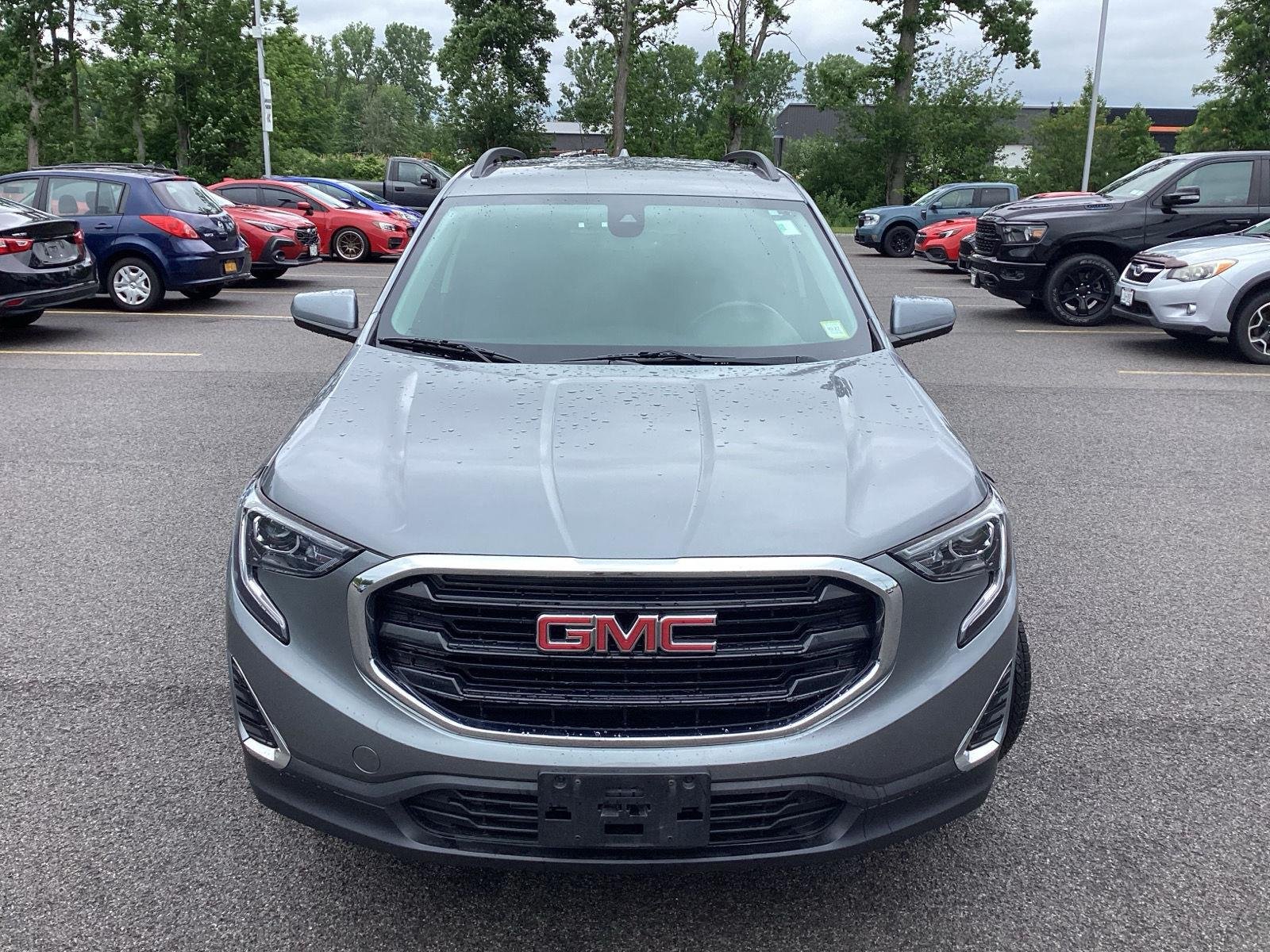 Used 2020 Satin Steel Metallic GMC SLE image 2