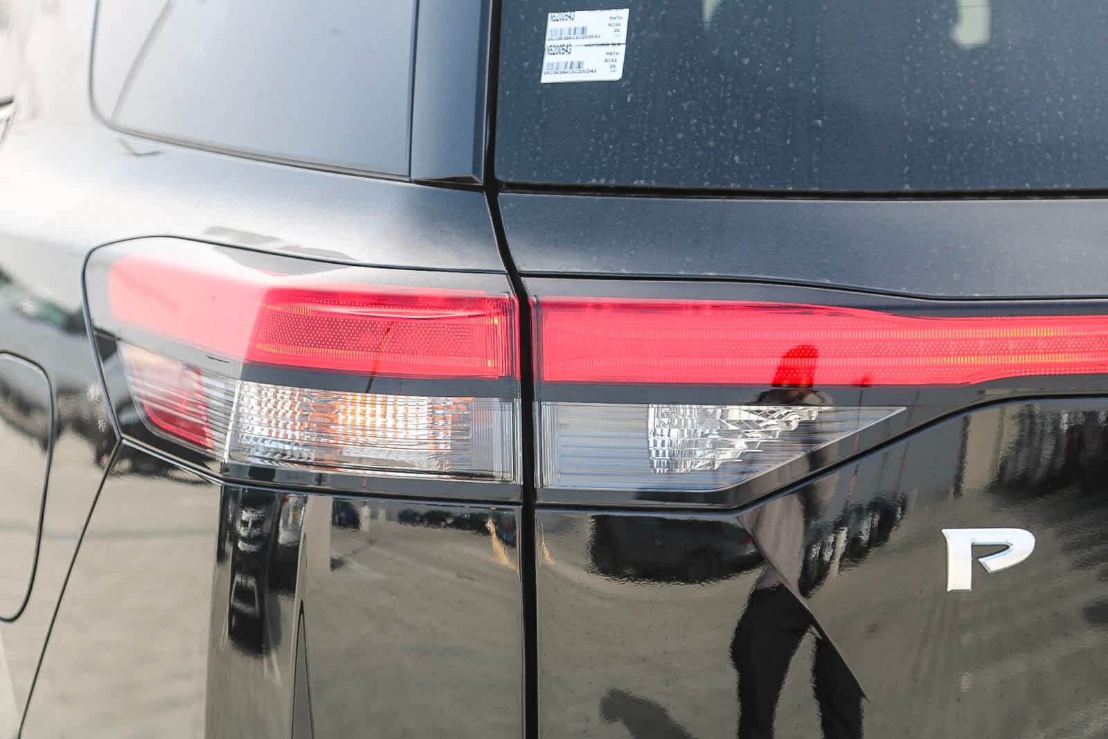 2025 Nissan Pathfinder SV - Photo 9