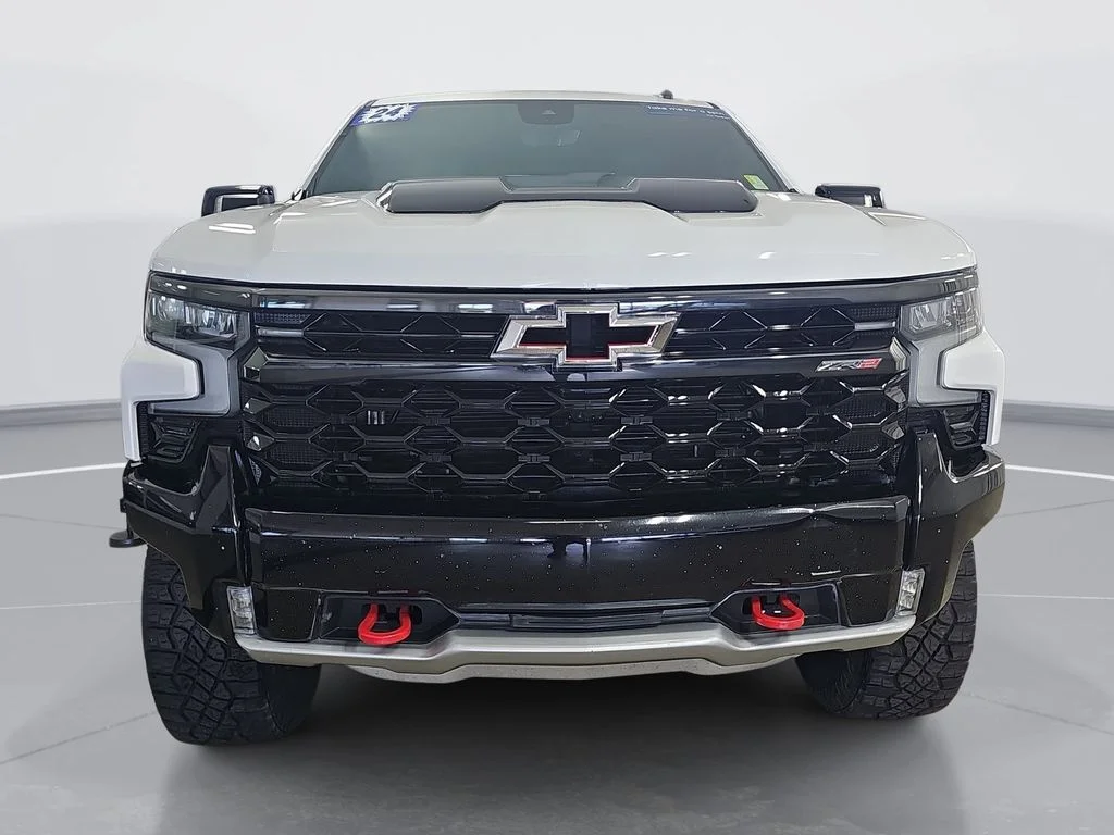 Certified Used 2024 White Chevrolet ZR2 image 10