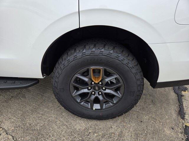 New 2026 Star White Metallic Tri-Coat Ford Tremor® image 30