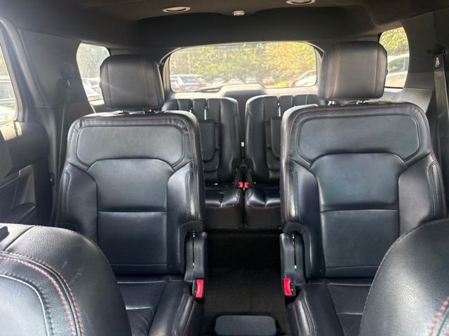Used 2016 Red Ford Sport image 19