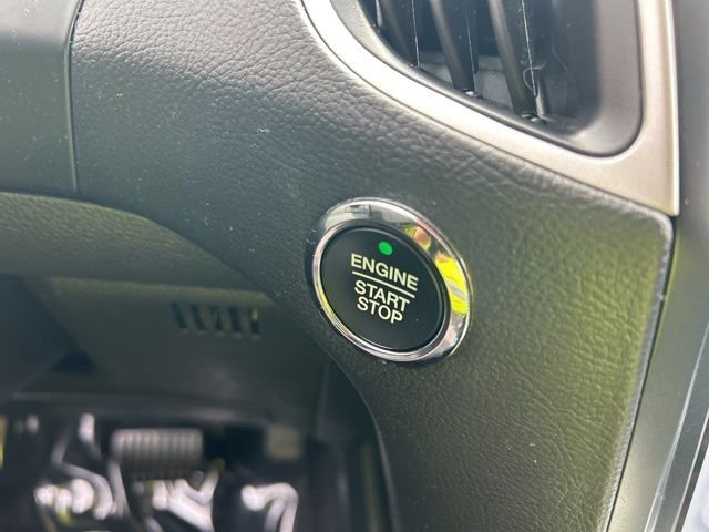 Used 2024 White Ford SEL image 22