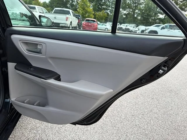 Used 2017 Black Toyota SE image 16