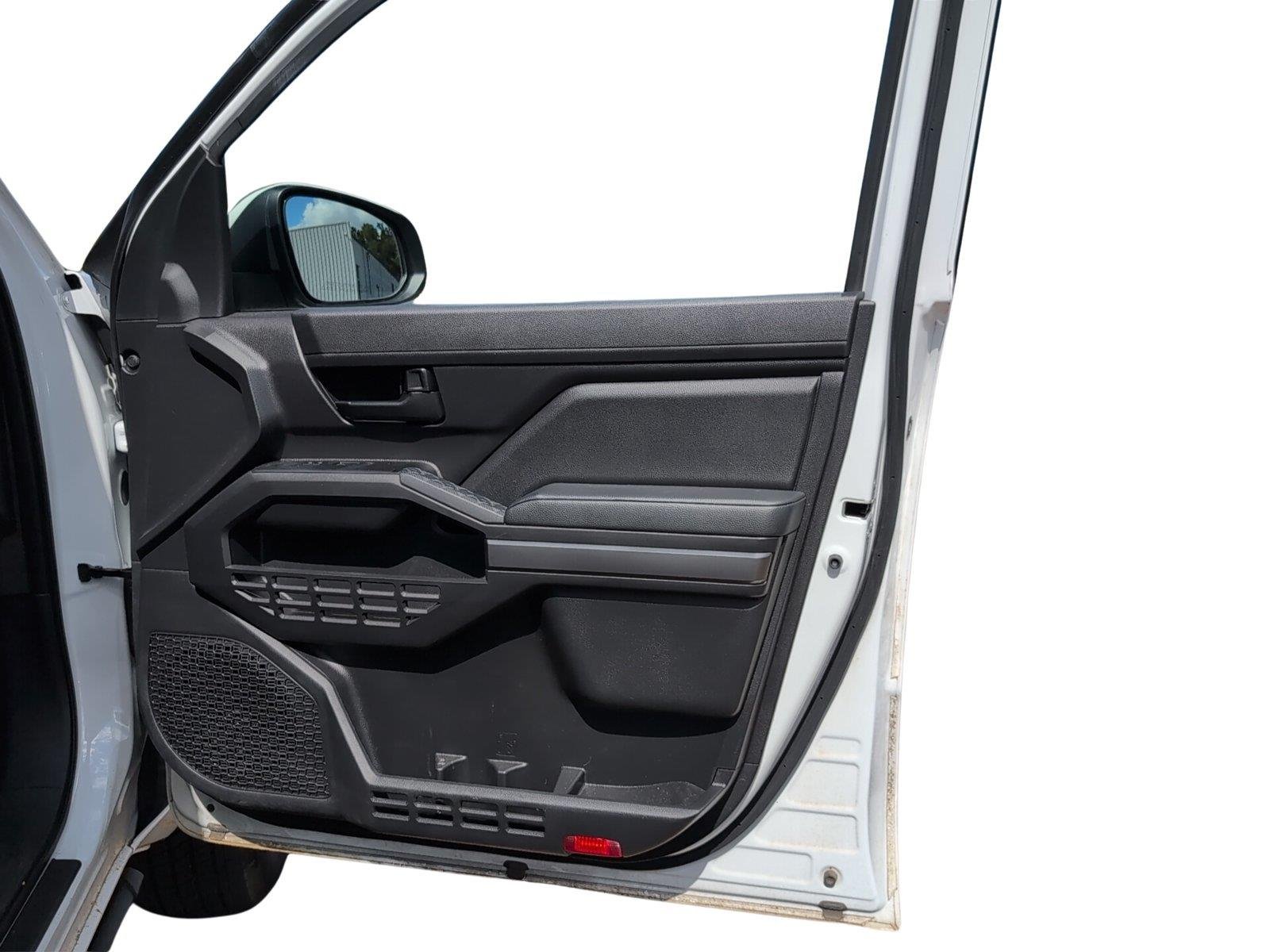 Used 2025 Ice Cap Toyota SR5 image 16