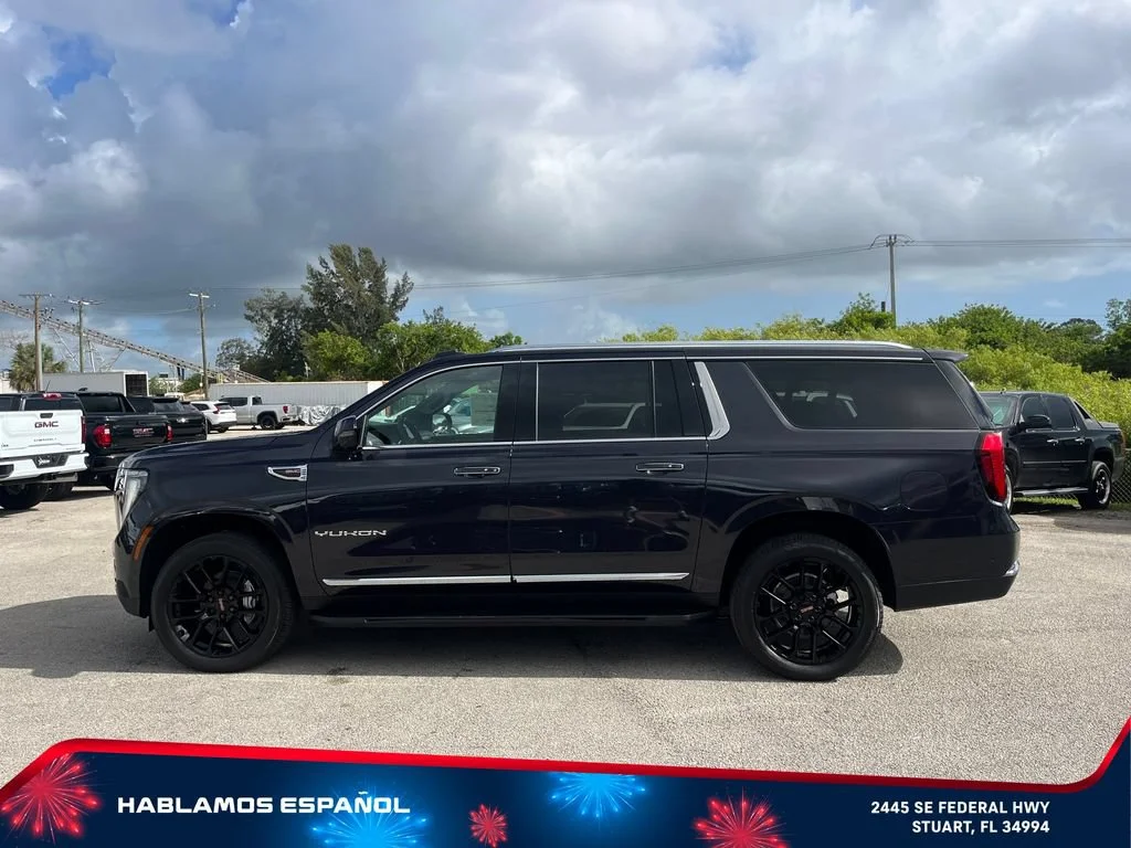 New 2026 Titanium Rush Metallic GMC Elevation image 4