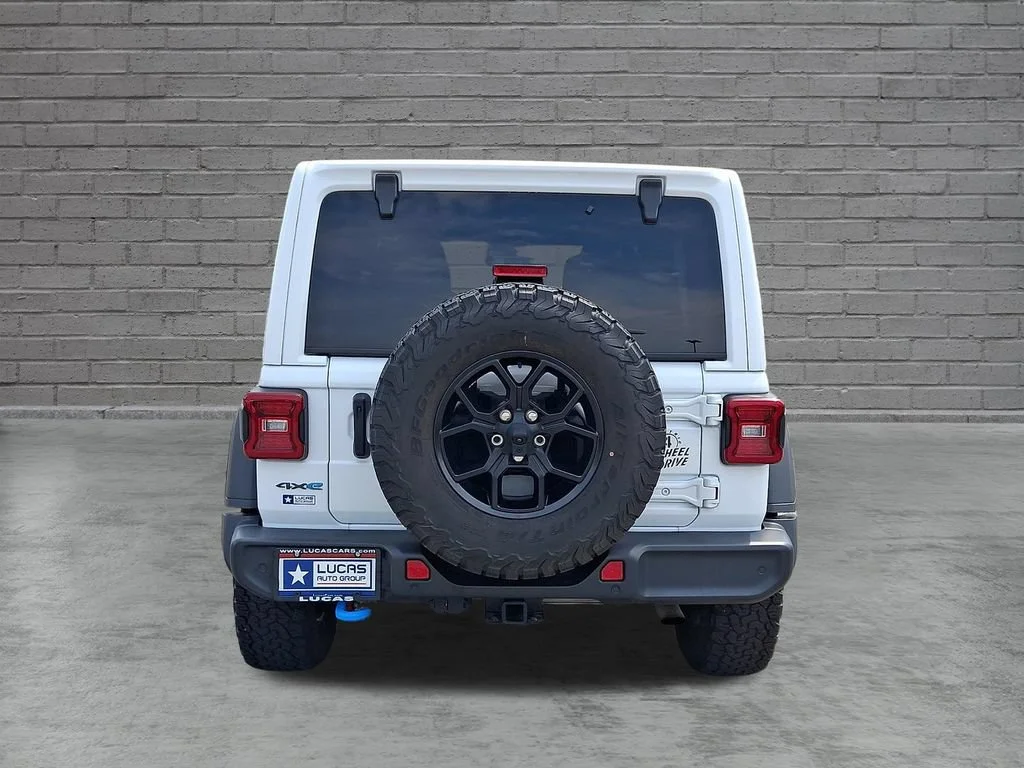 Used 2024 Bright White Clearcoat Jeep Willys image 10