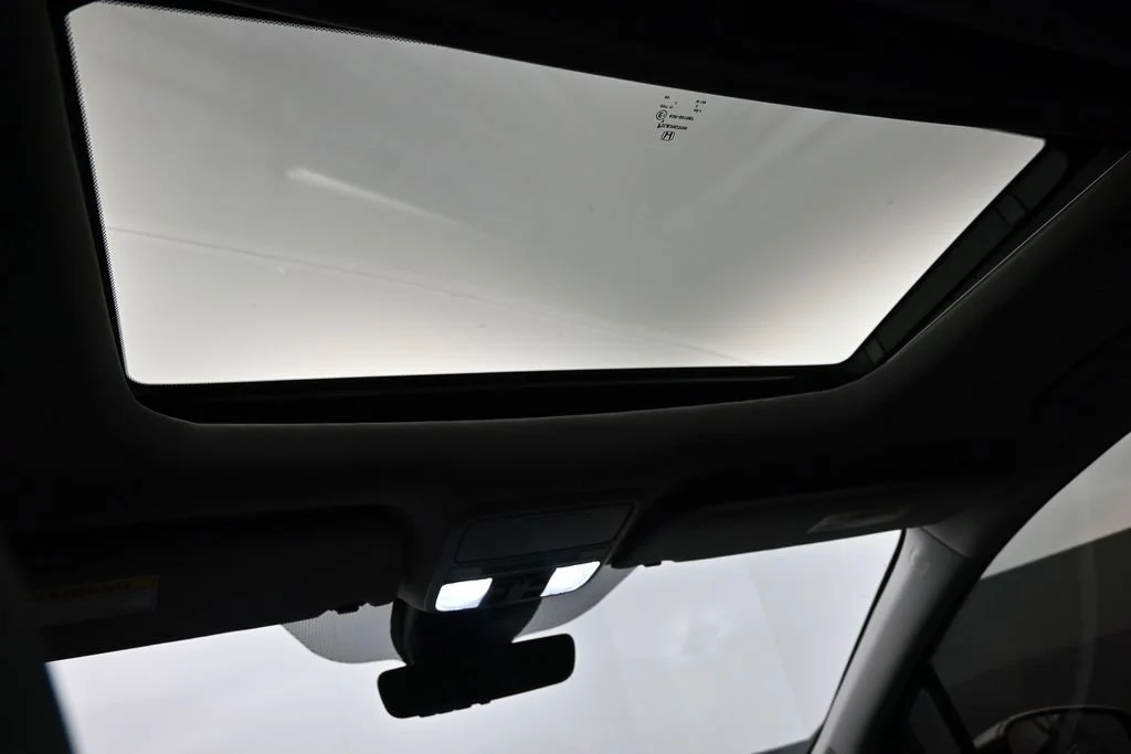 Used 2023  Honda EX-L image 29
