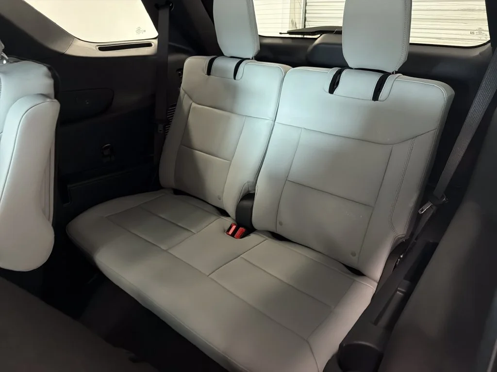 New 2027 White Ford Platinum image 15