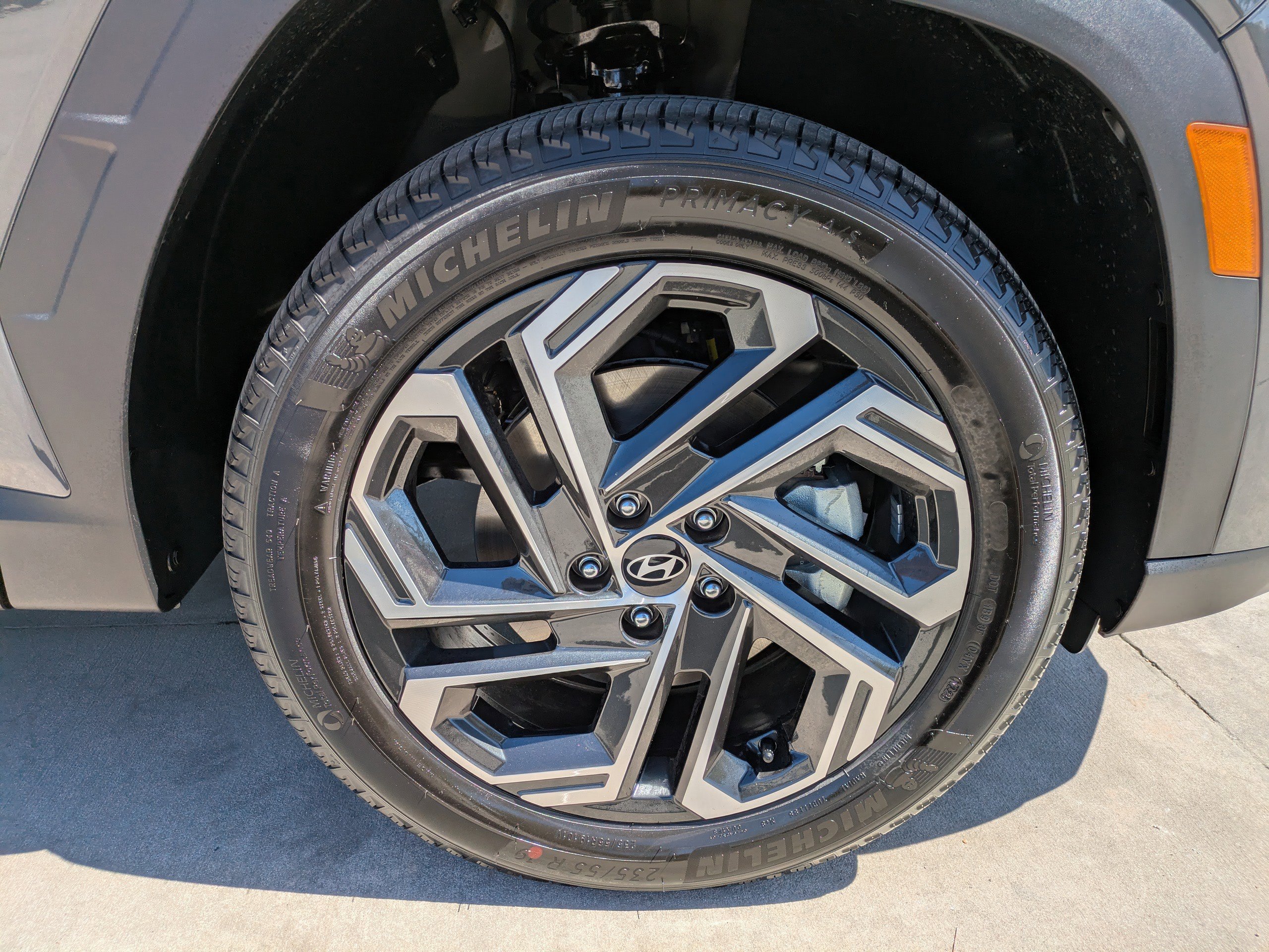 New 2026 Ecotronic Gray Hyundai Limited AWD image 9