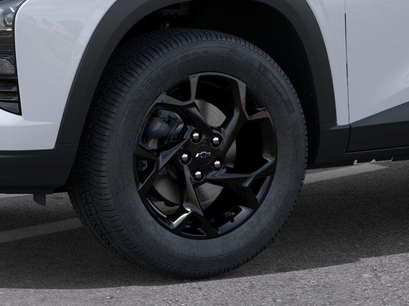New 2026 Summit White Chevrolet LT image 9