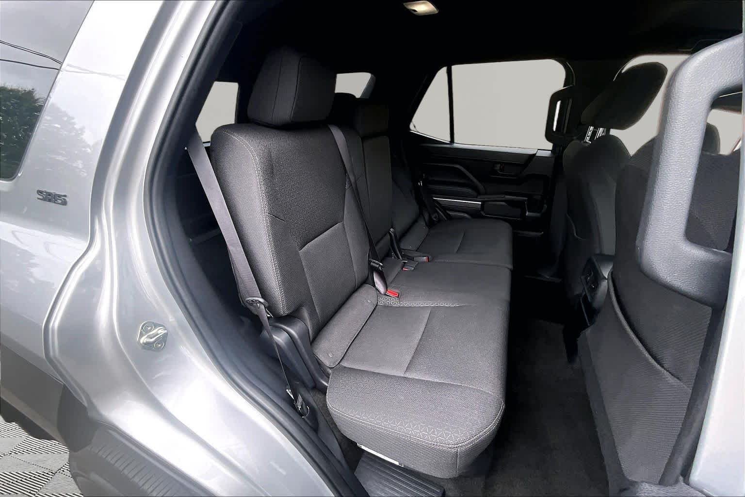 Used 2025 Cutting Edge Toyota SR5 image 20