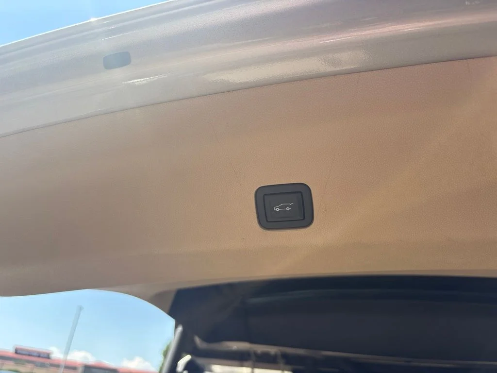 Used 2021 Beige Cadillac Premium image 24